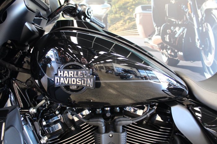 2025 Harley-davidson FLHXU STREET GLIDE ULTRA (117)
