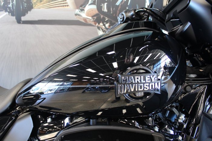 2025 Harley-davidson FLHXU STREET GLIDE ULTRA (117)