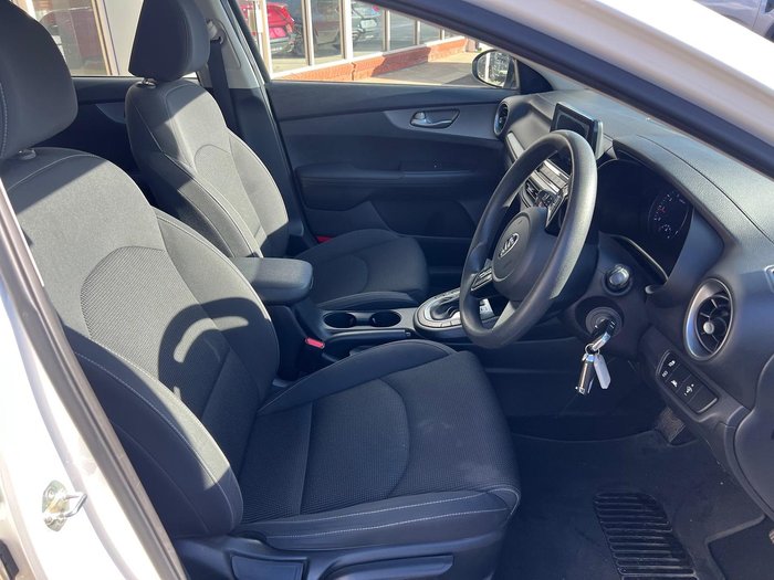 2018 Kia Cerato S BD MY19 WHITE