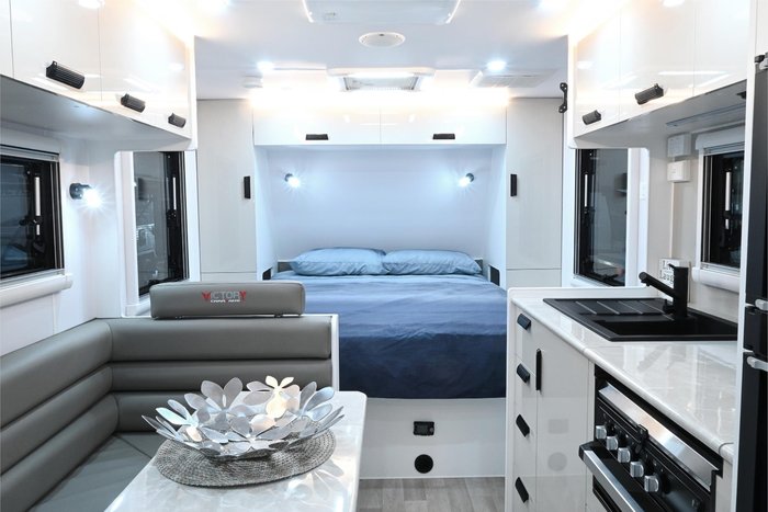 2025 VICTORY CARAVANS Trophy 17'6 