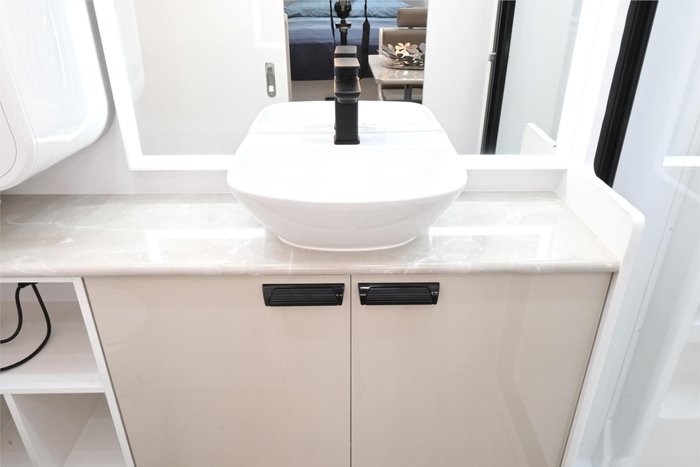 2025 VICTORY CARAVANS Trophy 17'6 