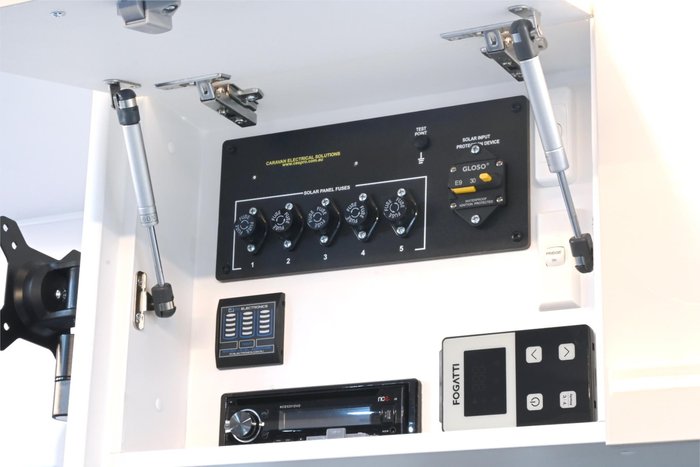 2025 VICTORY CARAVANS Trophy 17'6 