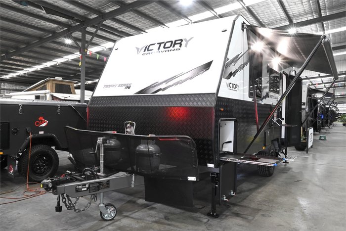2025 VICTORY CARAVANS Trophy 17'6 