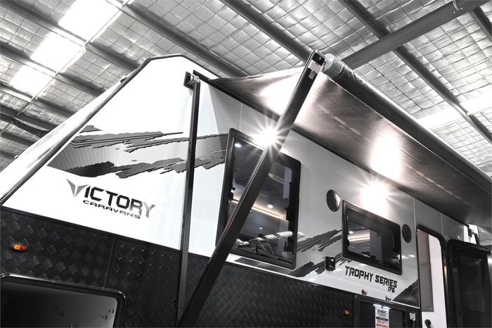 2025 VICTORY CARAVANS Trophy 17'6 