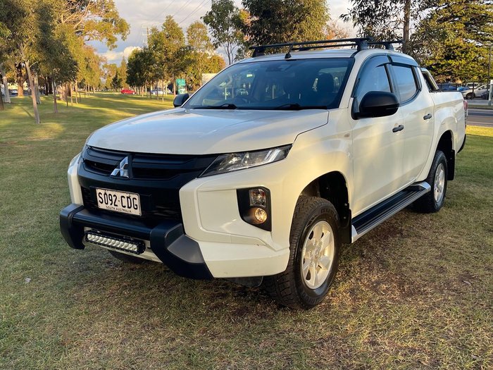 2019 Mitsubishi Triton GLX+ MR MY19 4X4 Dual Range White