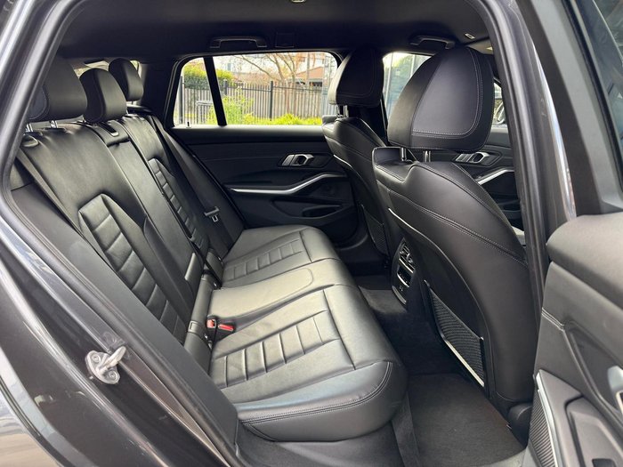 2022 BMW 3 Series 330i M Sport G21 Mineral Grey