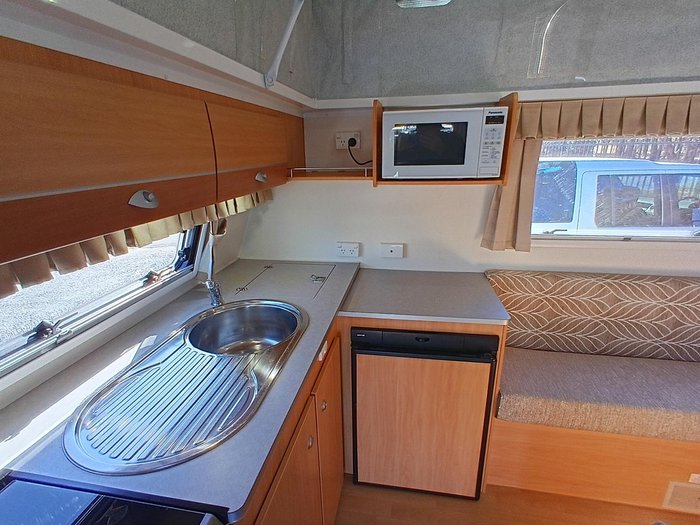 2015 Avan 402 Ray