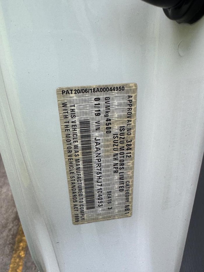 2019 Isuzu 45/155 Isuzu Npr 45/155 PANTEC WITH LIFTER