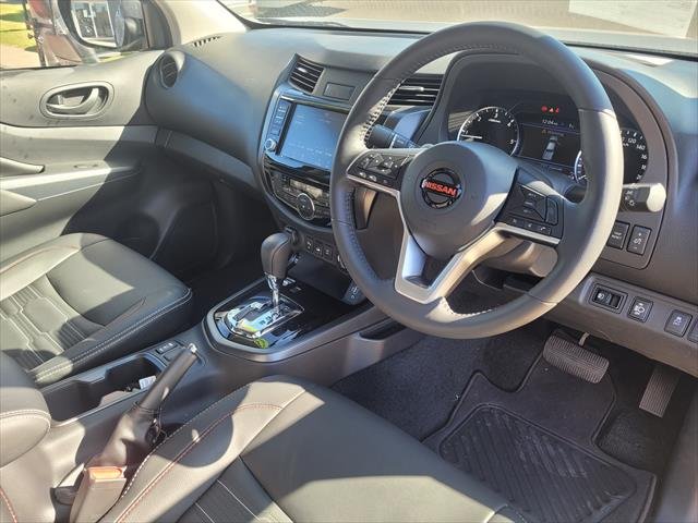 2025 NISSAN D23 PRO- NAVARA 4X4 2.3 DSL AUTO DC P4X WHITE PEARL
