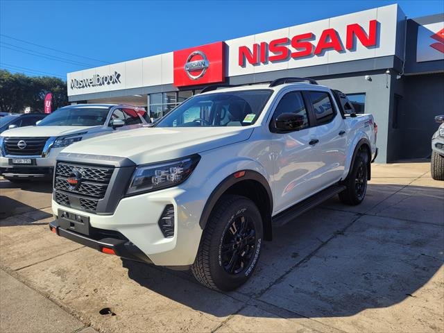 2025 NISSAN D23 PRO- NAVARA 4X4 2.3 DSL AUTO DC P4X WHITE PEARL