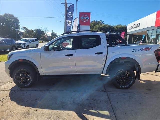 2025 NISSAN D23 PRO- NAVARA 4X4 2.3 DSL AUTO DC P4X WHITE PEARL