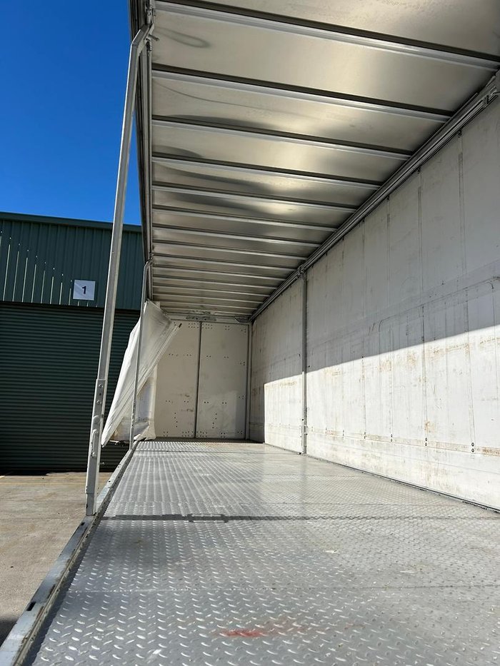 2023 CIMC St3 22 Pallet Sd Curtain R/T