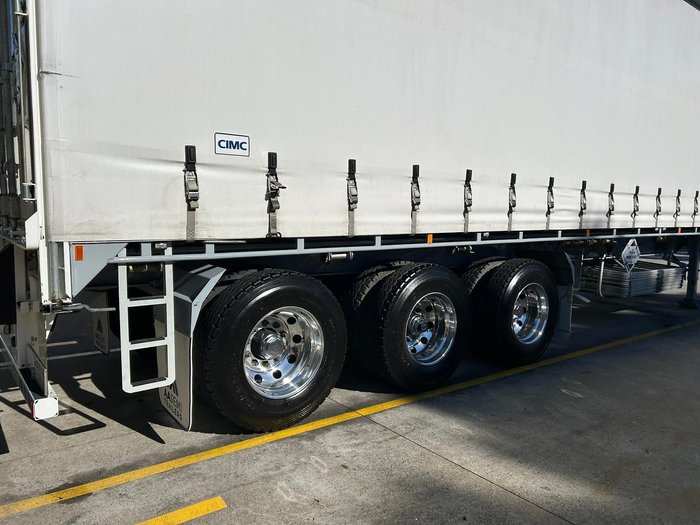 2023 CIMC St3 22 Pallet Sd Curtain R/T