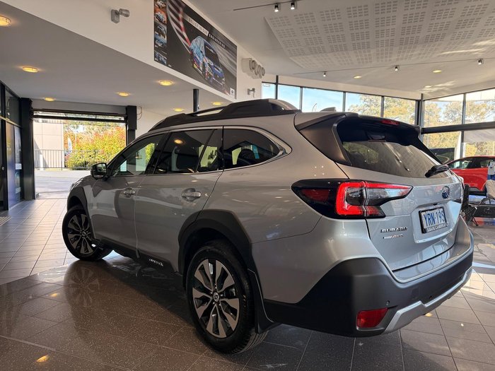 2024 Subaru Outback AWD Touring