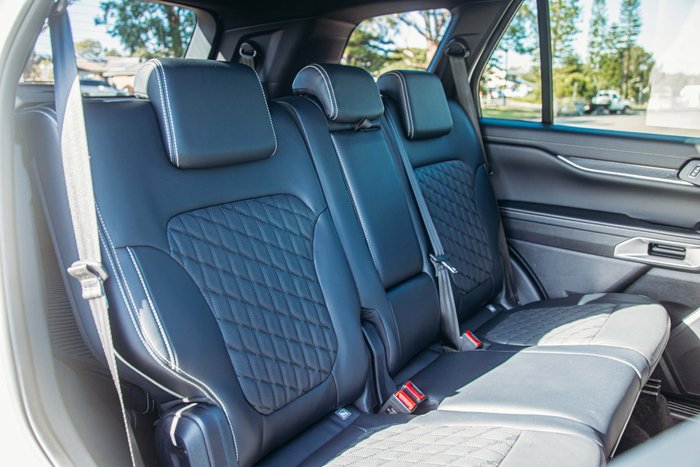 2023 Ford Everest Platinum