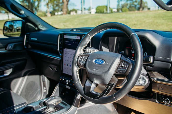 2023 Ford Everest Platinum