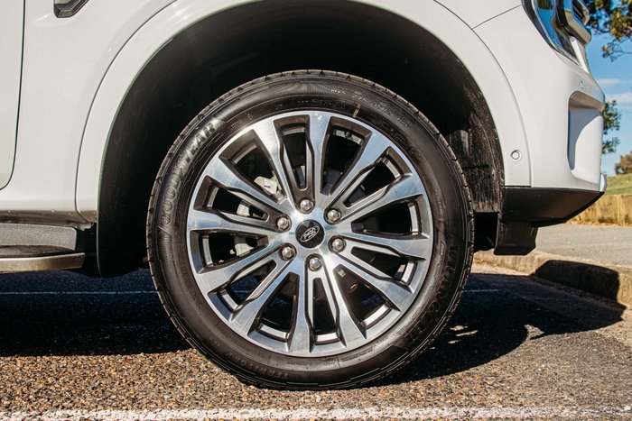 2023 Ford Everest Platinum