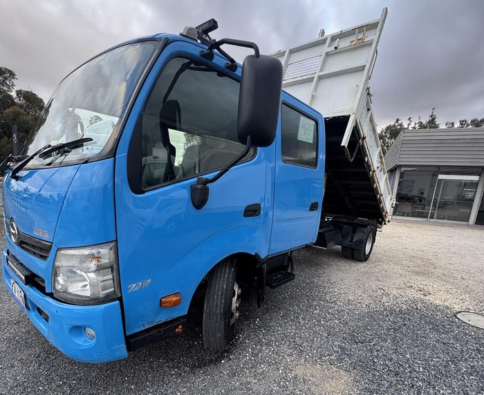 2012 Hino 717 - 300 Series Blue