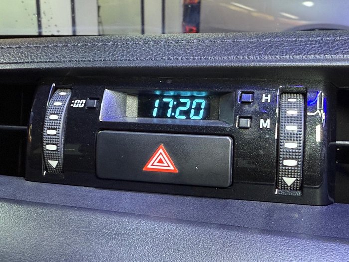 2022 Toyota Hilux SR