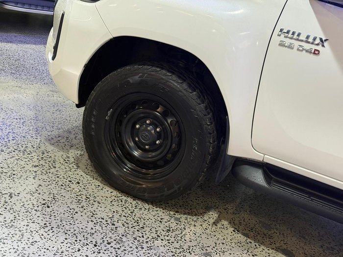 2022 Toyota Hilux SR