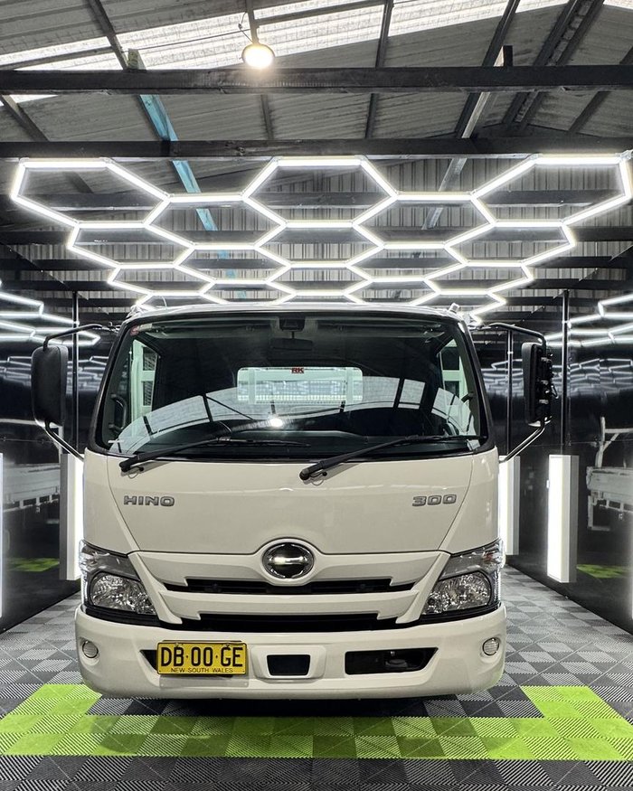 2021 Hino 300 Series 616 White