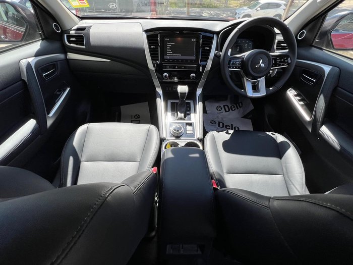 2024 Mitsubishi Pajero Sport Exceed