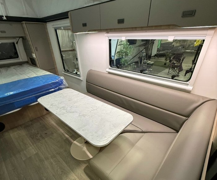 2025 JAYCO DISCOVERY 17.55-8.OB.DY-MY25 BEIGE