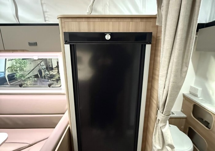 2025 JAYCO DISCOVERY 17.55-8.OB.DY-MY25 BEIGE