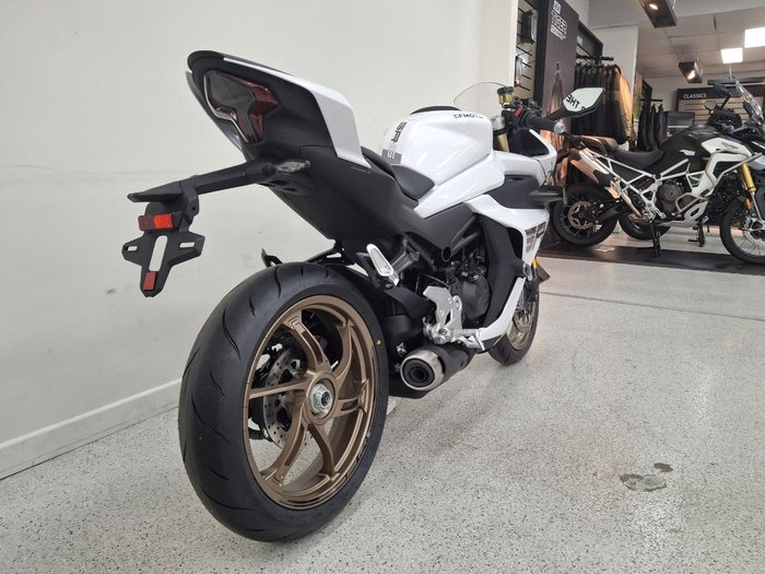 2025 CFMOTO 450 SR S White