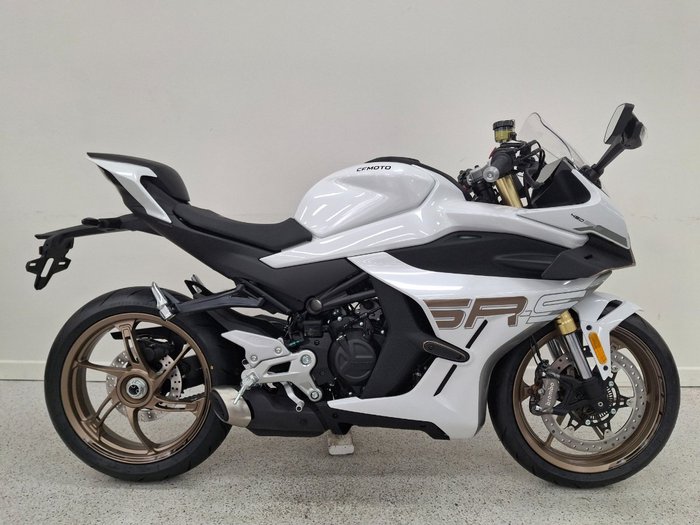 2025 CFMOTO 450 SR S White
