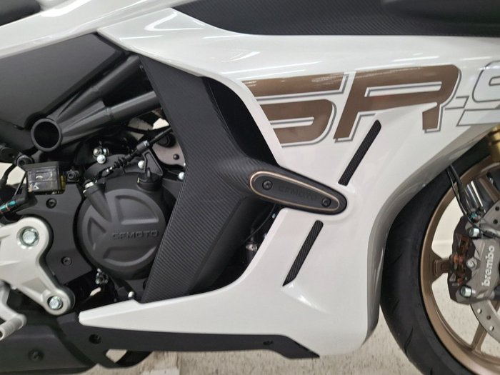 2025 CFMOTO 450 SR S White