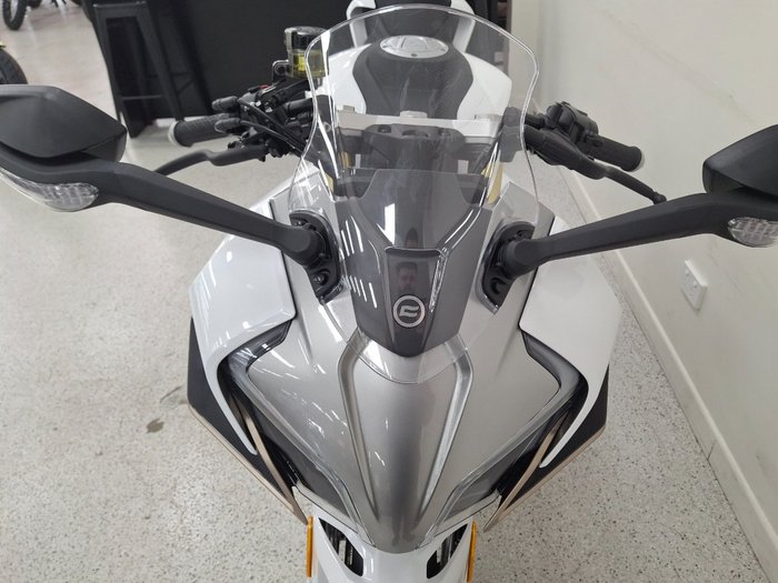 2025 CFMOTO 450 SR S White