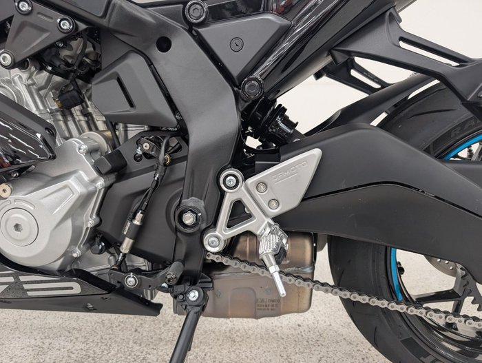 2025 CFMOTO 2025 CF Moto 675CC 675SR-R ABS Road NEBULA BLACK