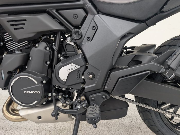 2024 CFMOTO CL-X HERITAGE Black