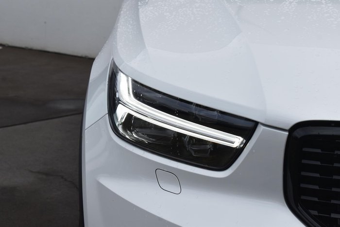 2019 Volvo XC40 T5 R-Design MY19 AWD Crystal White