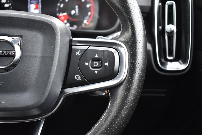 2019 Volvo XC40 T5 R-Design MY19 AWD Crystal White