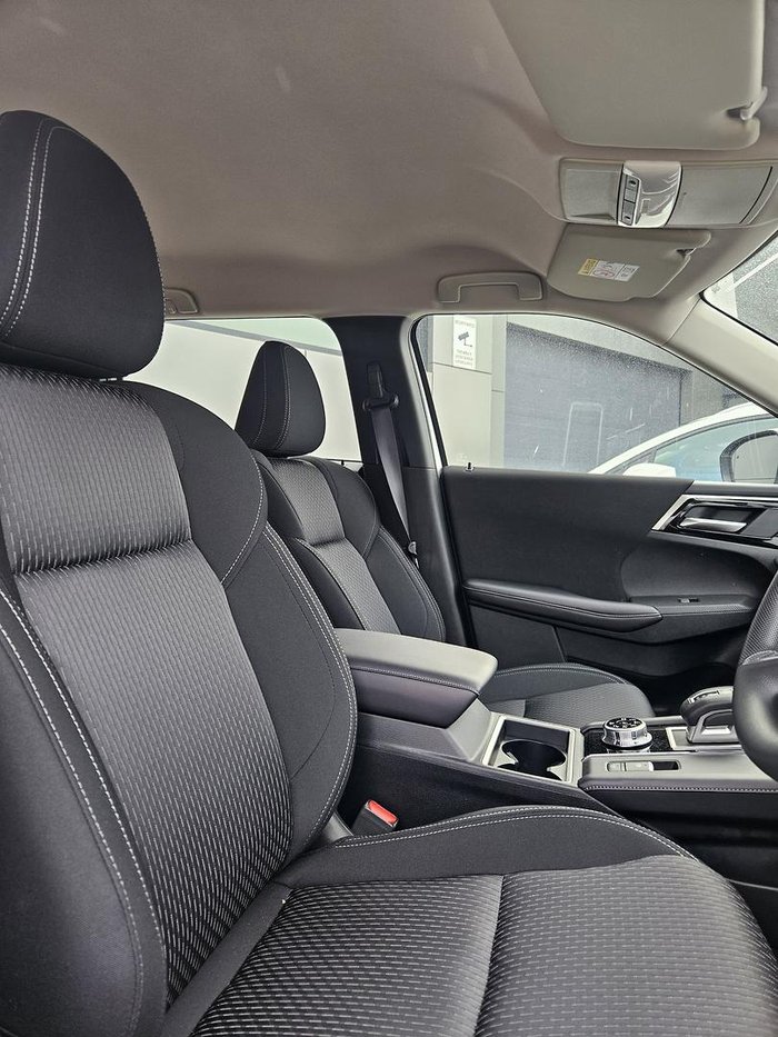 2024 Mitsubishi Outlander PHEV ES ZM MY24 AWD White