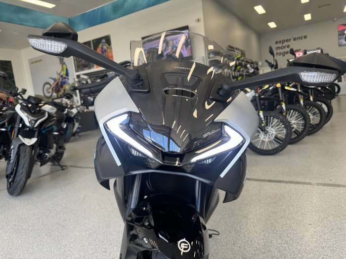 2025 CFMOTO 2025 CF Moto 675CC 675SR-R ABS NEBULA BLACK