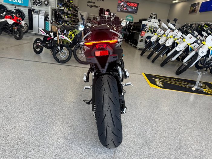 2025 CFMOTO 2025 CF Moto 675CC 675SR-R ABS NEBULA BLACK