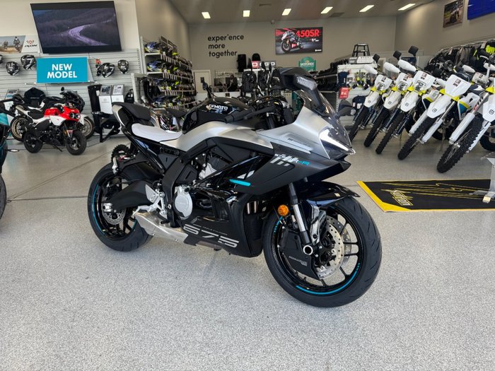 2025 CFMOTO 2025 CF Moto 675CC 675SR-R ABS NEBULA BLACK