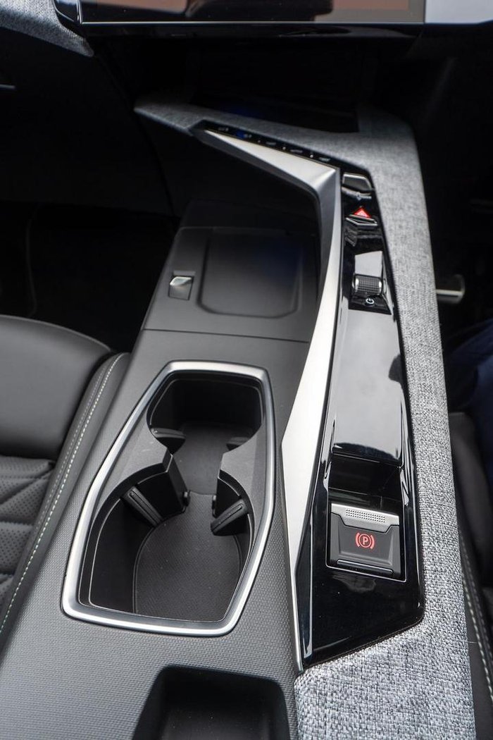 2024 Peugeot 3008 GT Premium Hybrid