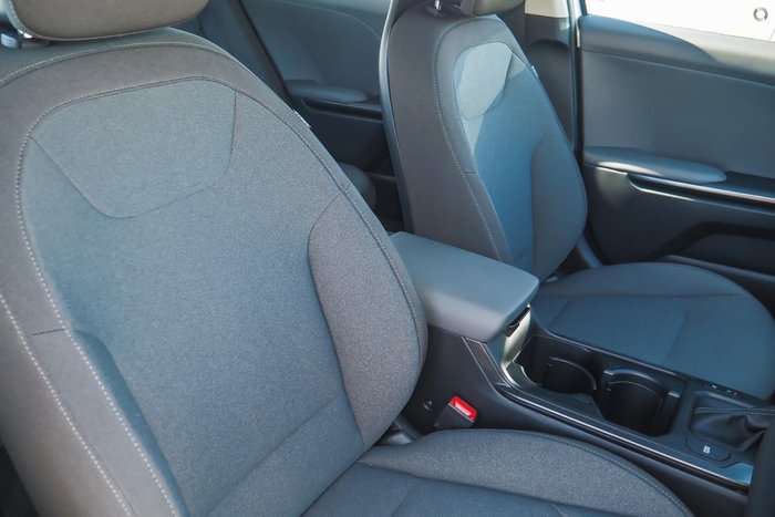 2025 Kia K4 Sport