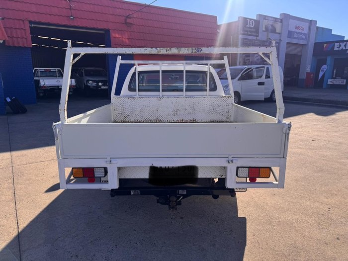 2008 Toyota Hilux Workmate TGN16R MY08 4x2 Glacier White