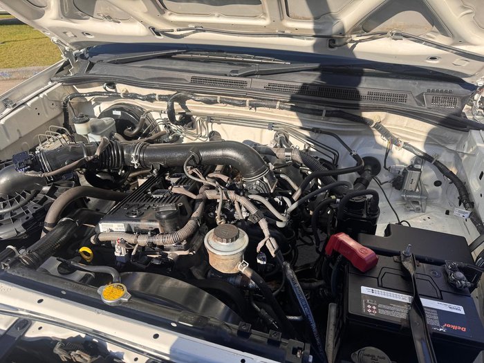 2008 Toyota Hilux Workmate TGN16R MY08 4x2 Glacier White