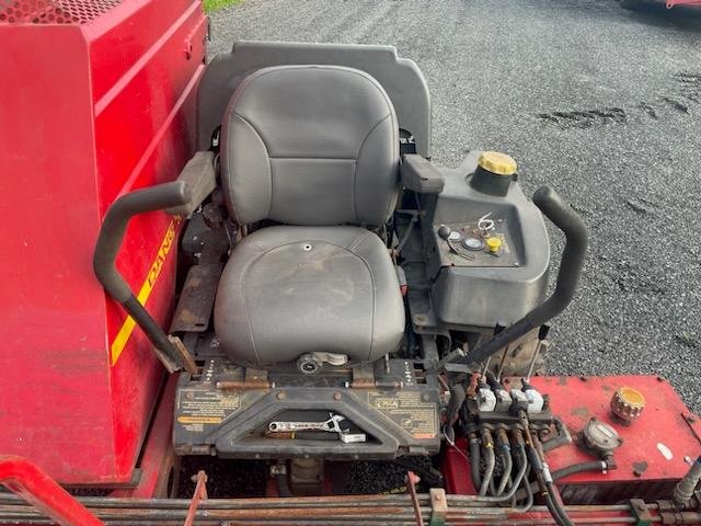 0 TORO/ROBMAC Harvester RED