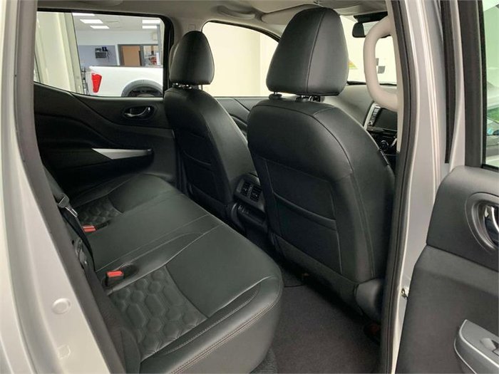 2024 Nissan Navara ST-X D23 MY24 4X4 Dual Range Brilliant Silver