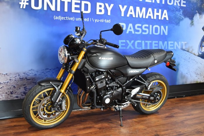 2025 Kawasaki Z900RS SE