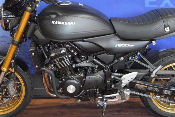 2025 Kawasaki Z900RS SE