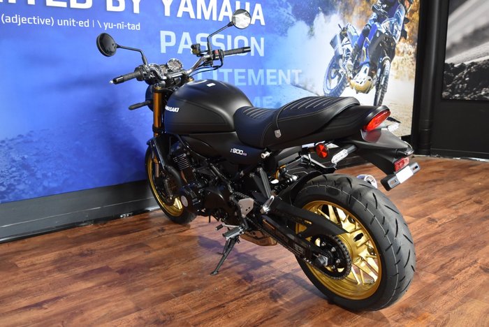 2025 Kawasaki Z900RS SE
