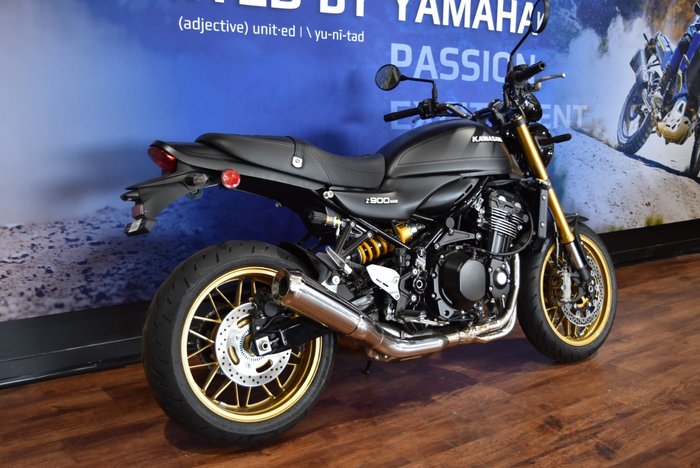 2025 Kawasaki Z900RS SE